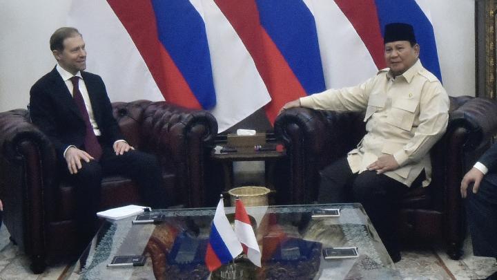 Prabowo to Meet Vladimir Putin on Arrival in Russia