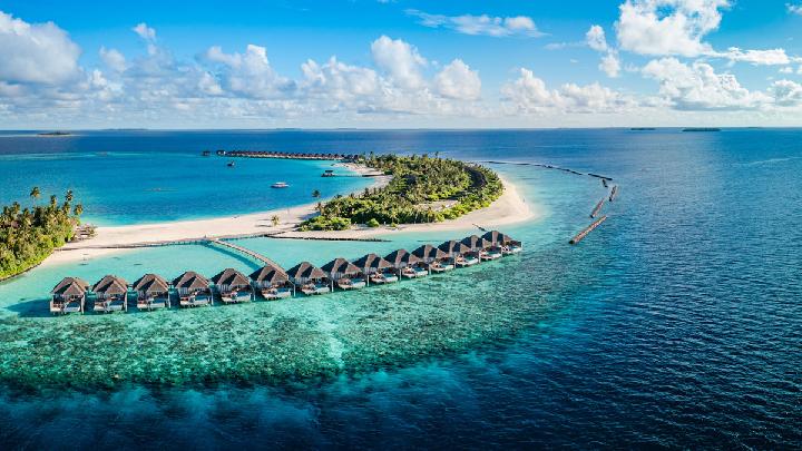 10 Best Honeymoon Destinations: The Ultimate List for Newlyweds