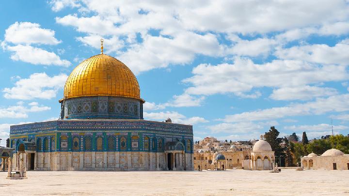 Israeli Residents Storm Al-Aqsa Mosque, Chant 'Death to Arabs' During Jerusalem Day March