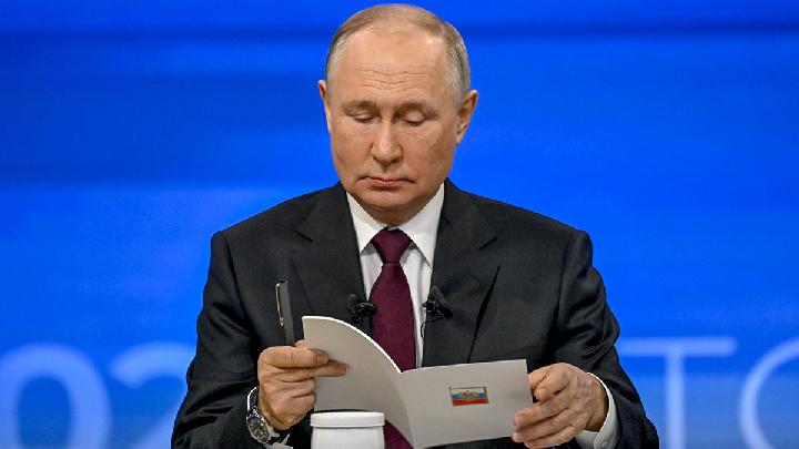Putin to Meet Iranian President in China Amid Renewed Nuclear Tensions