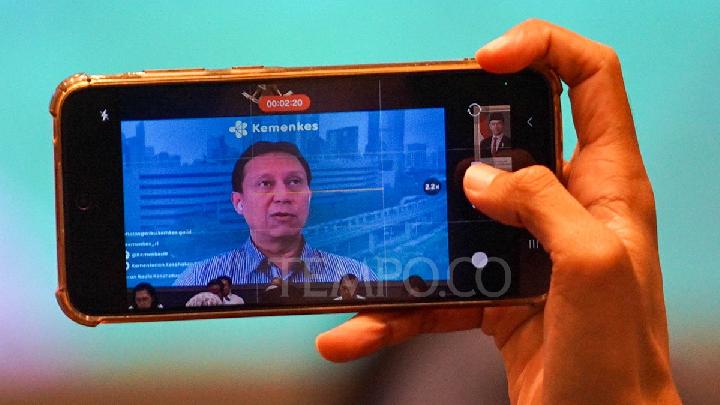 Health Minister Budi Casually Responds to Reshuffle Rumors: 'Ask the President'