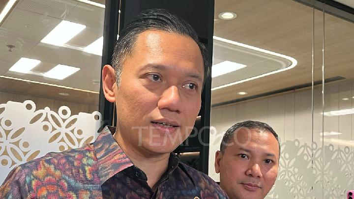 Indonesian Govt Preparing Blueprint for Pantura's Giant Sea Wall, Minister AHY Says