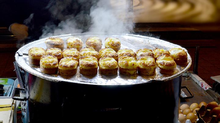 5 Halal Street Foods Muslim Travelers Should Try in South Korea