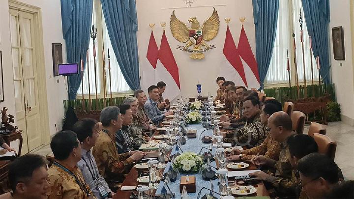 Prabowo, Gibran Meet High-Ranking Officials from South Korean Companies