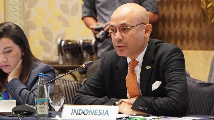 Indonesia's Strategies for Navigating Middle-Income Countries