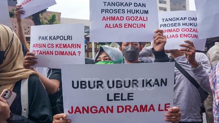 Perjalanan Kasus Pagar Laut Kades Kohod hingga Sidang Dakwaan