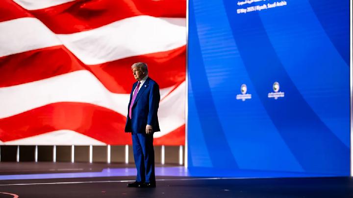 U.S. Resumes Foreign Student Visa Processing But Demands Social Media Access