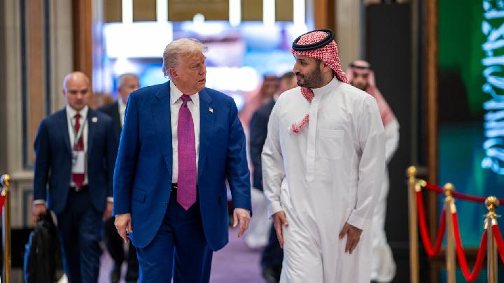 Iranian Leaders Criticize Trump's Comments on Middle East Visit
