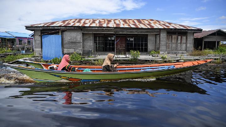 Passing the Buck to the Regions