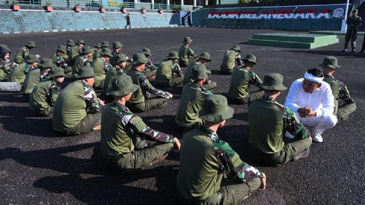 Observer: Dedi Mulyadi's Military Barracks Education Only Good for Short Term