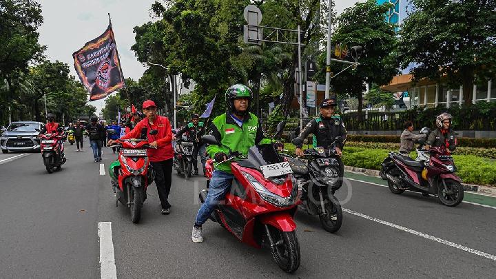 Mass Online Ojek Strike Costs Rp188bn in Daily Transactions, Researcher Estimates