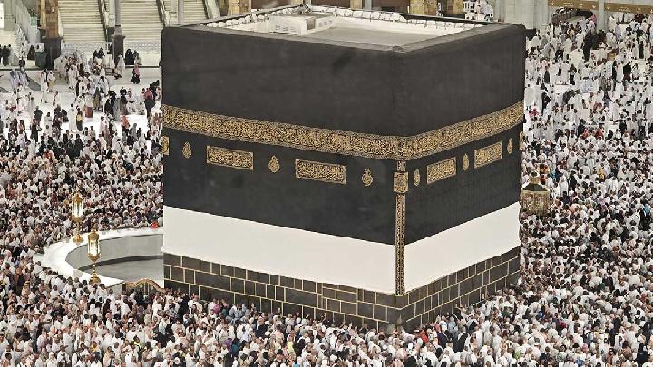 ICW Submits New Report on Hajj Organization Corruption to KPK