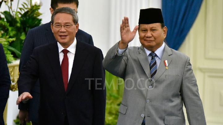 Prabowo and Chinese Premier Discuss Free Meals, Energy Self-Sufficiency, and Giant Sea Wall