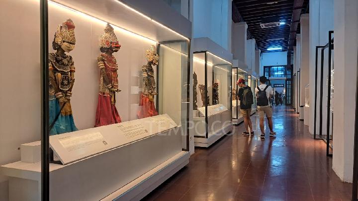 Ini Rasanya Berkunjung ke Museum Wayang pada Malam Hari