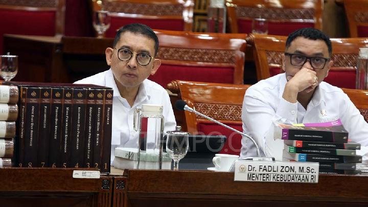 Indonesia Plans Public Review of New History Books in June