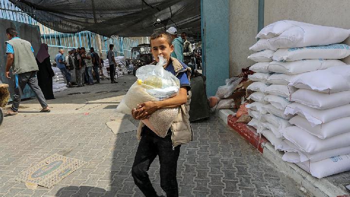 US-Backed Gaza Aid Suspended After Israel Kills Dozens at Distribution Site