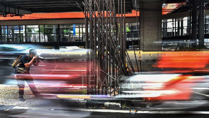 Jakarta Governor Asks Adhi Karya to Dismantle Abandoned Monorail Pillars