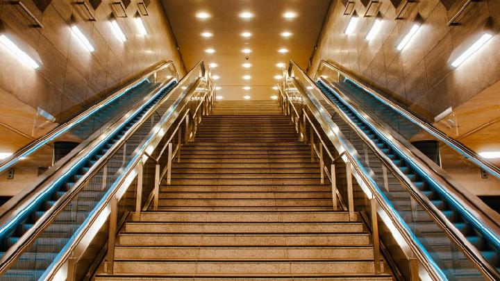 Japan's Nagoya Pays People to Stand Still on Escalators in Bid to Enforce New Etiquette