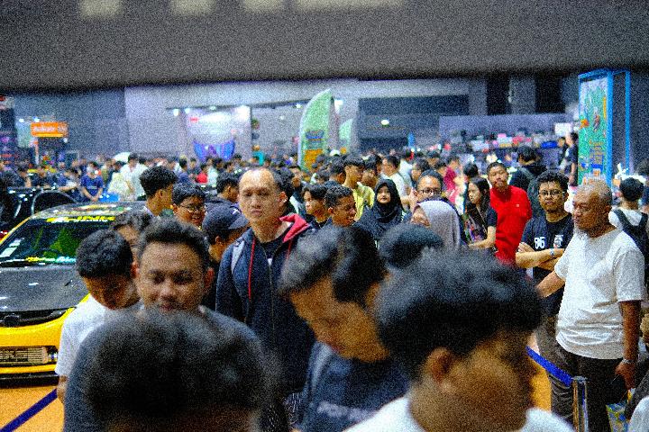 IMX 2025 Surabaya Dipadati Ribuan Pengunjung
