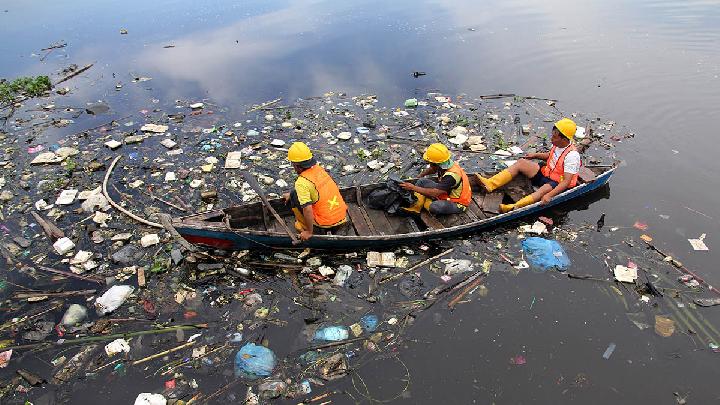 Prabowo Aims to End Waste Problem by 2029