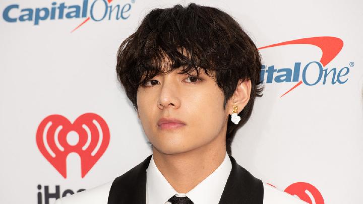 V BTS Jadi Selebriti Asia Paling Berpengaruh di Instagram, Kalahkan Selena Gomez dan Kendall Jenner
