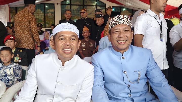 Wakil Ketua III DPRD Kabupaten Bogor, Junaidi Samsudin bersama Gubernur Jawa Barat, Dedi Mulyadi saat Hari Jadi Bogor (HJB) ke-543, pada Selasa, 3 Juni 2025. Dok. DPRD Kab Bogor