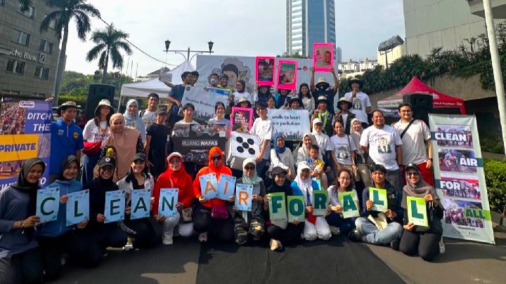 Pelajar Jakarta Intercultural School mengembangkan inovasi filter udara terjangkau di Jakarta. Dok. DPR RI