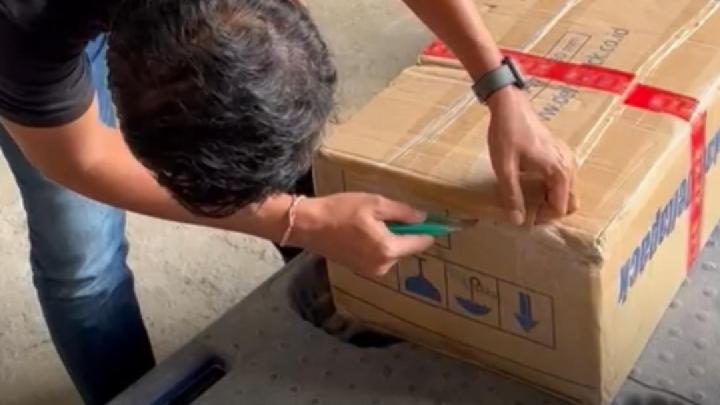 Bea Cukai Kendari Temukan Paket Berisi 160.000 Batang Rokok Ilegal