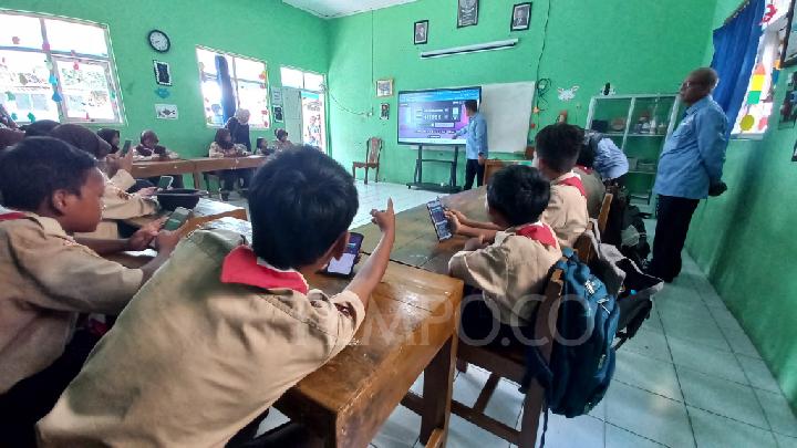 Prabowo's Smart TV Procurement Program: Key Facts