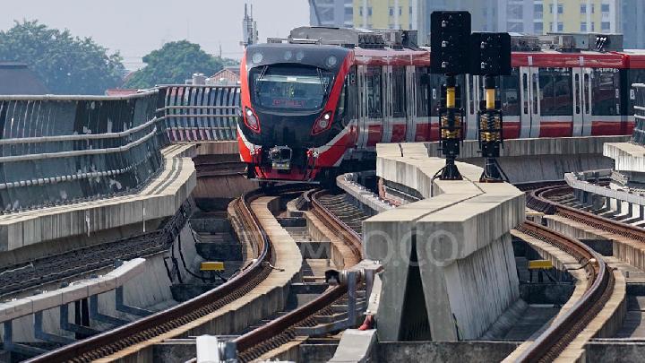 LRT Jabodebek Sets New Ridership Record, Exceeding 118,000 Daily Passengers