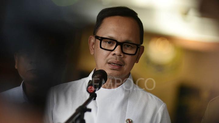 Wamendagri Minta Kepala Daerah Tertibkan Ormas Berpakaian Mirip Aparat