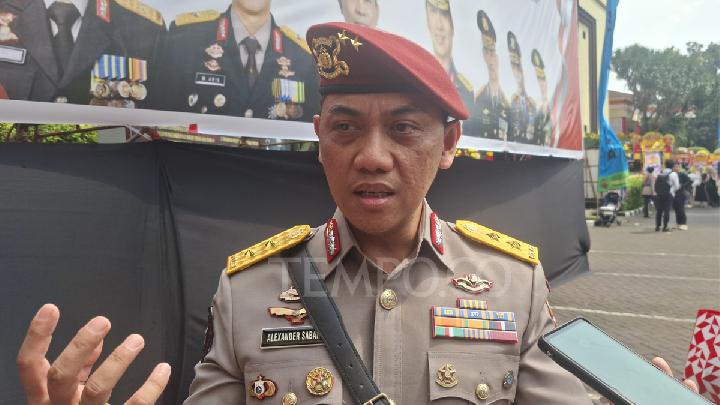Direktur Jenderal Pengawasan Ruang Digital Kementerian Komunikasi dan Digital Inspektur Jenderal Alexander Sabar ditemui di Sekolah Tinggi Ilmu Kepolisian, Jakarta Selatan pada Selasa, 17 Juni 2025. TEMPO/Hammam Izzuddin