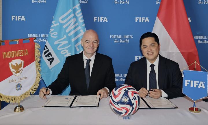 FIFA Honors Indonesia's PSSI with FIFA Forward Gold Award