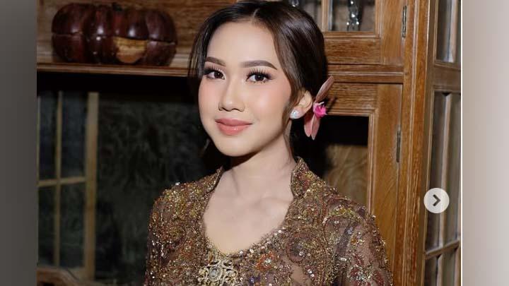 Gaya Makeup Raissa Ramadhani saat Dilamar Arbani Yasiz, Complexionn jadi Kunci