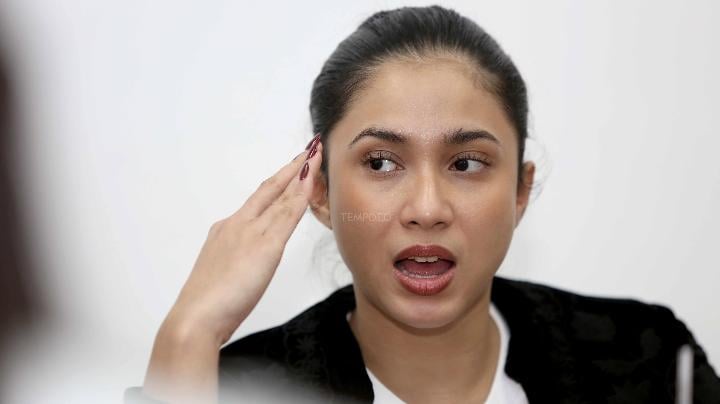 Cerita Menegangkan Aghniny Haque saat Syuting Selepas Tahlil