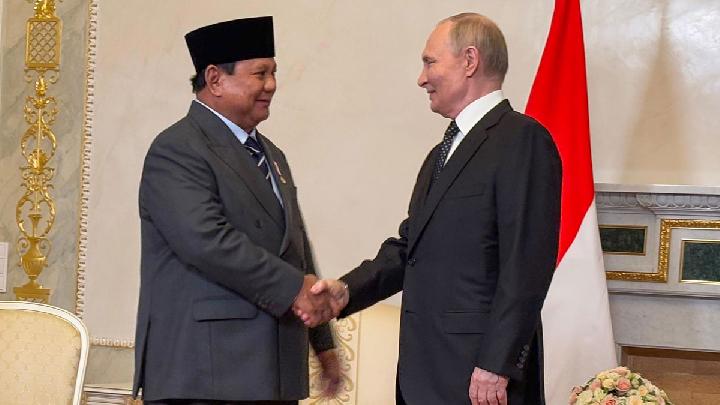 Putin Affirms Ongoing Russian Support for Iran's Bushehr Reactor Project