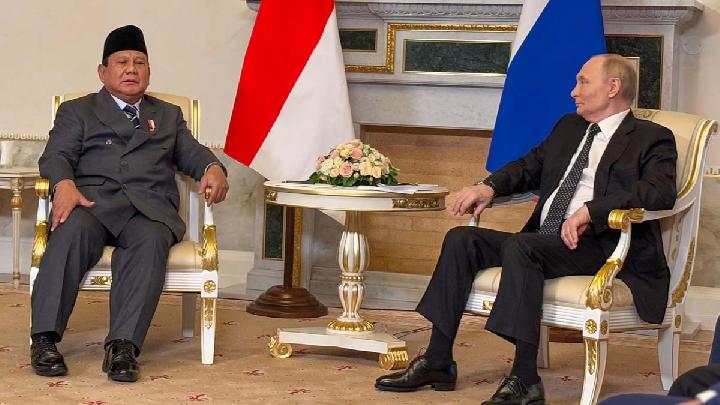 Russia's Vladimir Putin Lands in China for SCO Summit