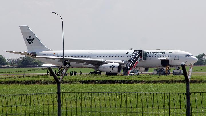 Saudia Airlines Flight Diverts for Emergency Landing Amid Second Bomb Threat