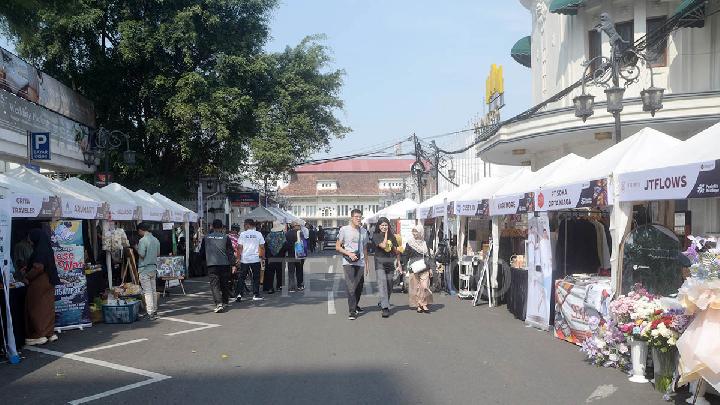 Pameran produk UMKM Perintis Berdaya di Braga, Bandung, Jawa Barat, 21 Juni 2025.  Tempo/Prima Mulia