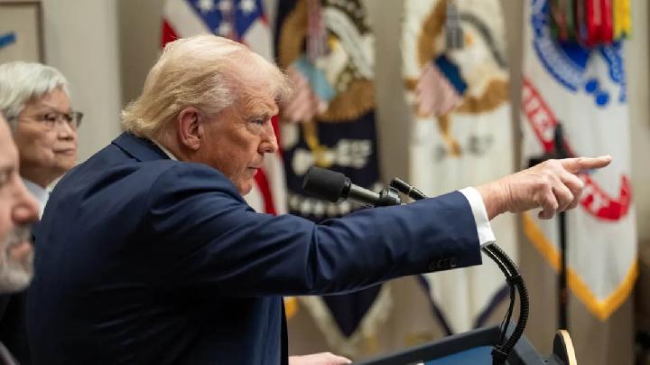 Trump to Bring UFC Fight to the White House in 2026