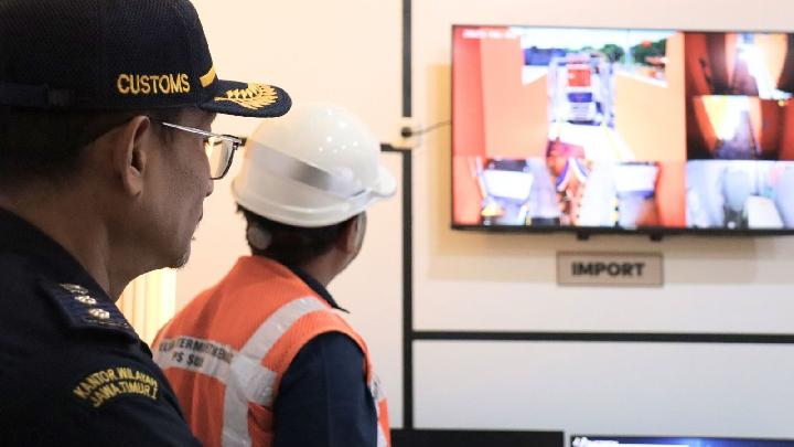 Bea Cukai Tanjung Perak Komisioning Pemindai Petikemas Baru, Logistik Kian Lancar