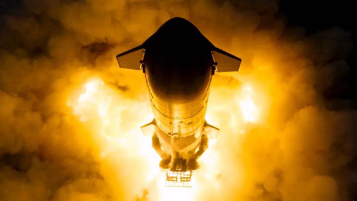 SpaceX Secures New Permit to Launch Up to 100 Rockets Annually from California