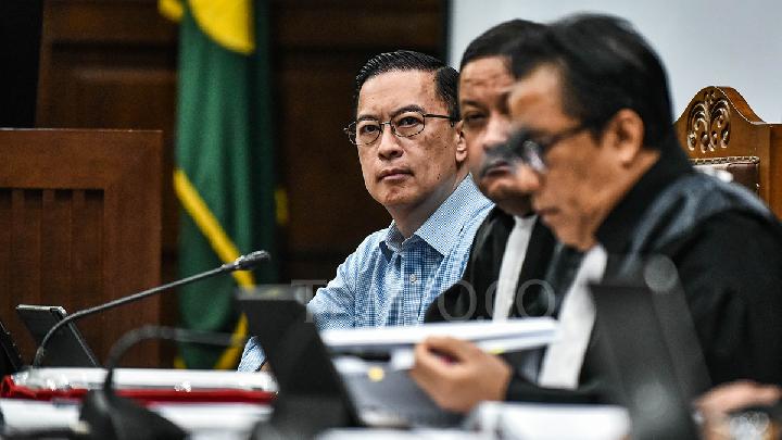 Terdakwa kasus korupsi impor gula Thomas Trikasih Lembong atau Tom Lembong menjalani sidang lanjutan di Pengadilan Tipikor, Jakarta, 23 Juni 2025. Tempo/Tony Hartawan