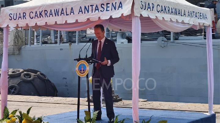UK Royal Navy Warship HMS Richmond Docks in Jakarta