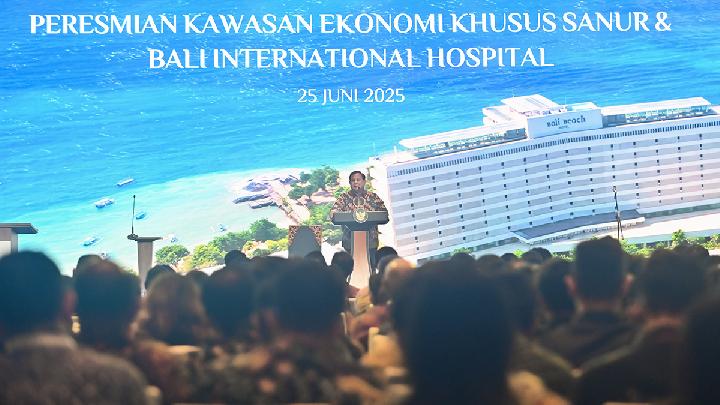 Presiden Prabowo Subianto menyampaikan sambutan saat peresmian Kawasan Ekonomi Khusus (KEK) Kesehatan Sanur dan Bali International Hospital di KEK Kesehatan Sanur, Denpasar, Bali, 25 Juni 2025. Antara/Fikri Yusuf