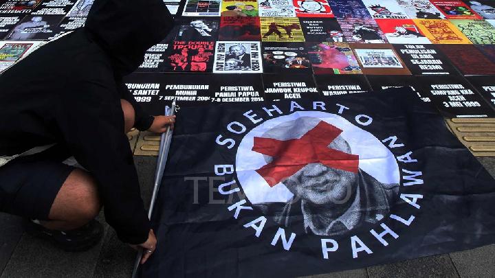PDIP Urges Fadli Zon to Halt Indonesian History Rewriting Project