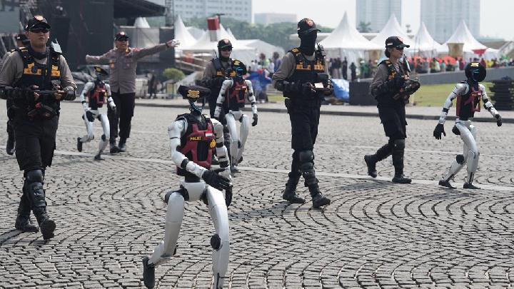Indonesian Police Showcase Humanoid Robot on Their 79th Anniversary