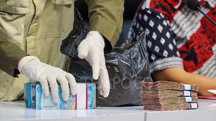 KPK Seizes Alleged Bribery Money from PUPR Officials in North Sumatra