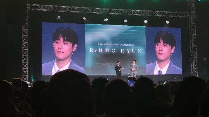 Lee Do Hyun Ungkap Isi Hati, Tak Kuasa Tahan Air Mata di Depan Penggemar