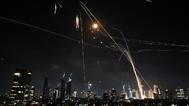 Iranian Death Toll from Israeli Strikes Rises to 935